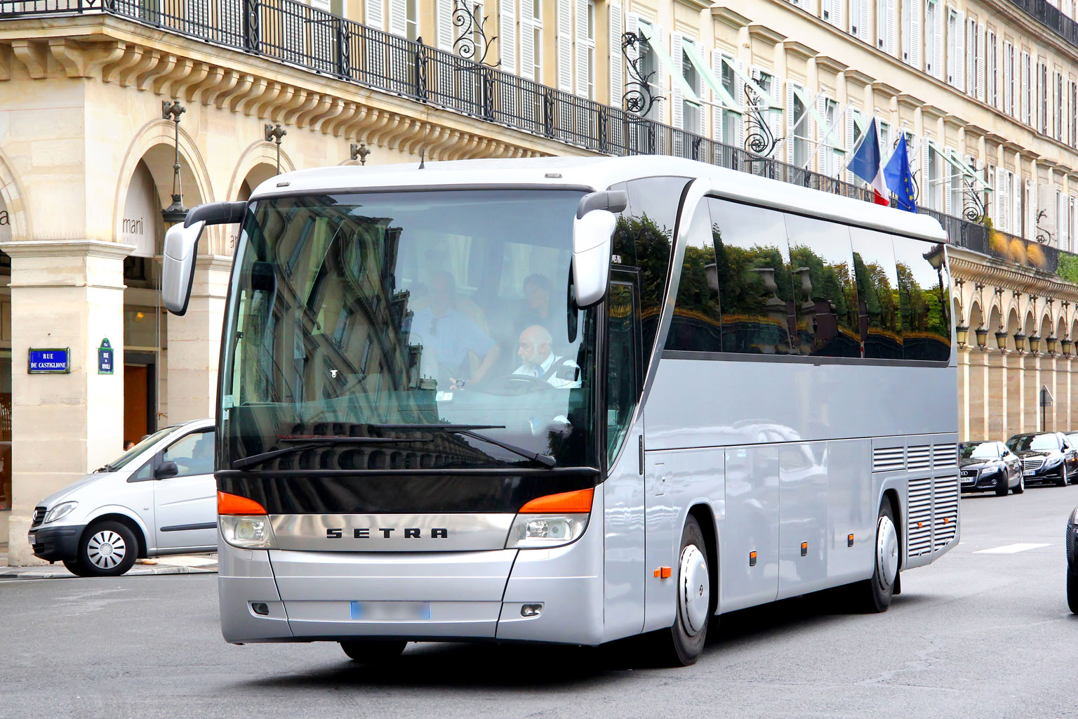 Reisebus-S-bis-30-Personen